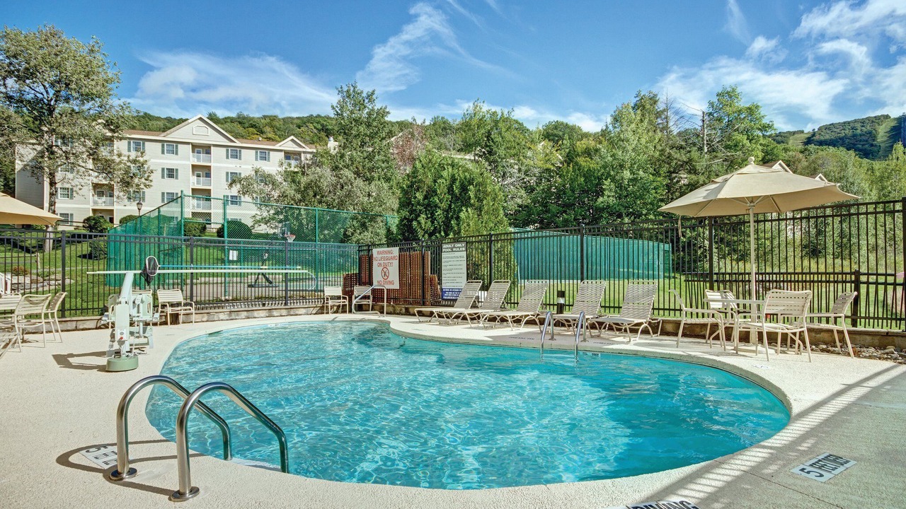 Photo of Outdoor in Hancock