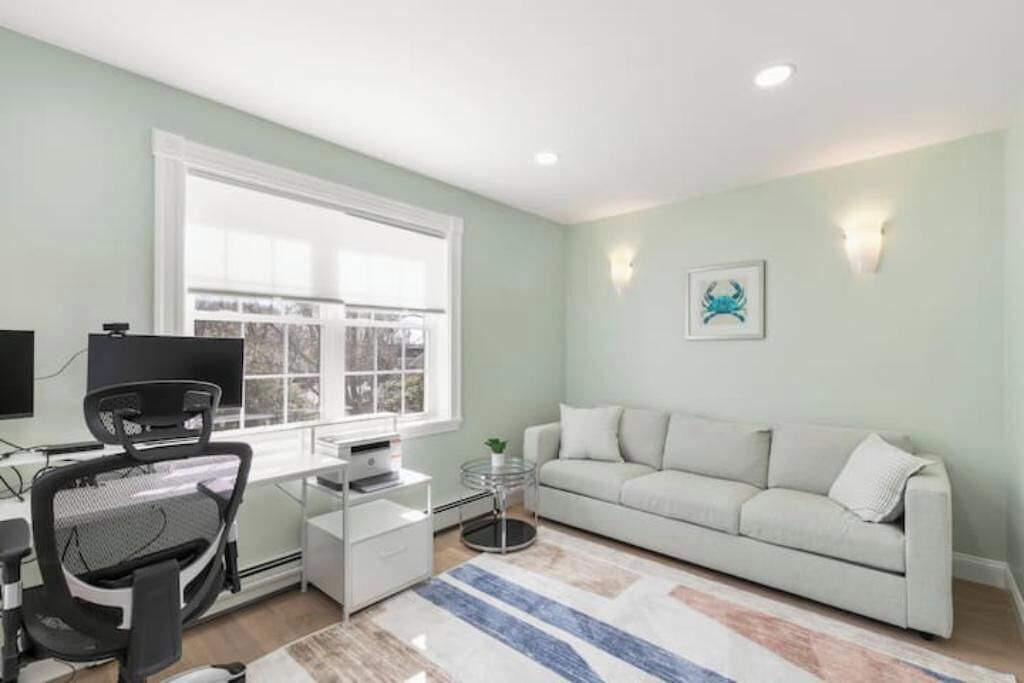 Photo of Livingroom in East Falmouth