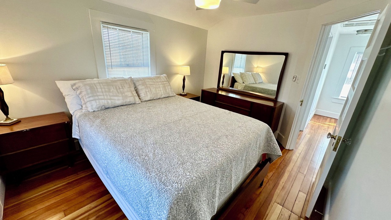 Photo of Bedroom in Westbrook Center