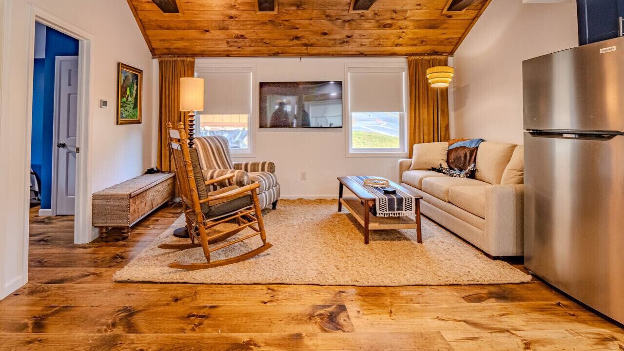 Photo of Livingroom in Lake George
