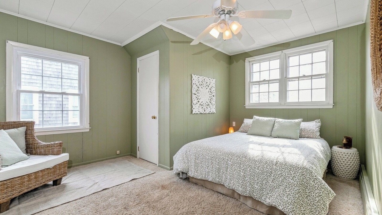 Photo of Bedroom in Greenport