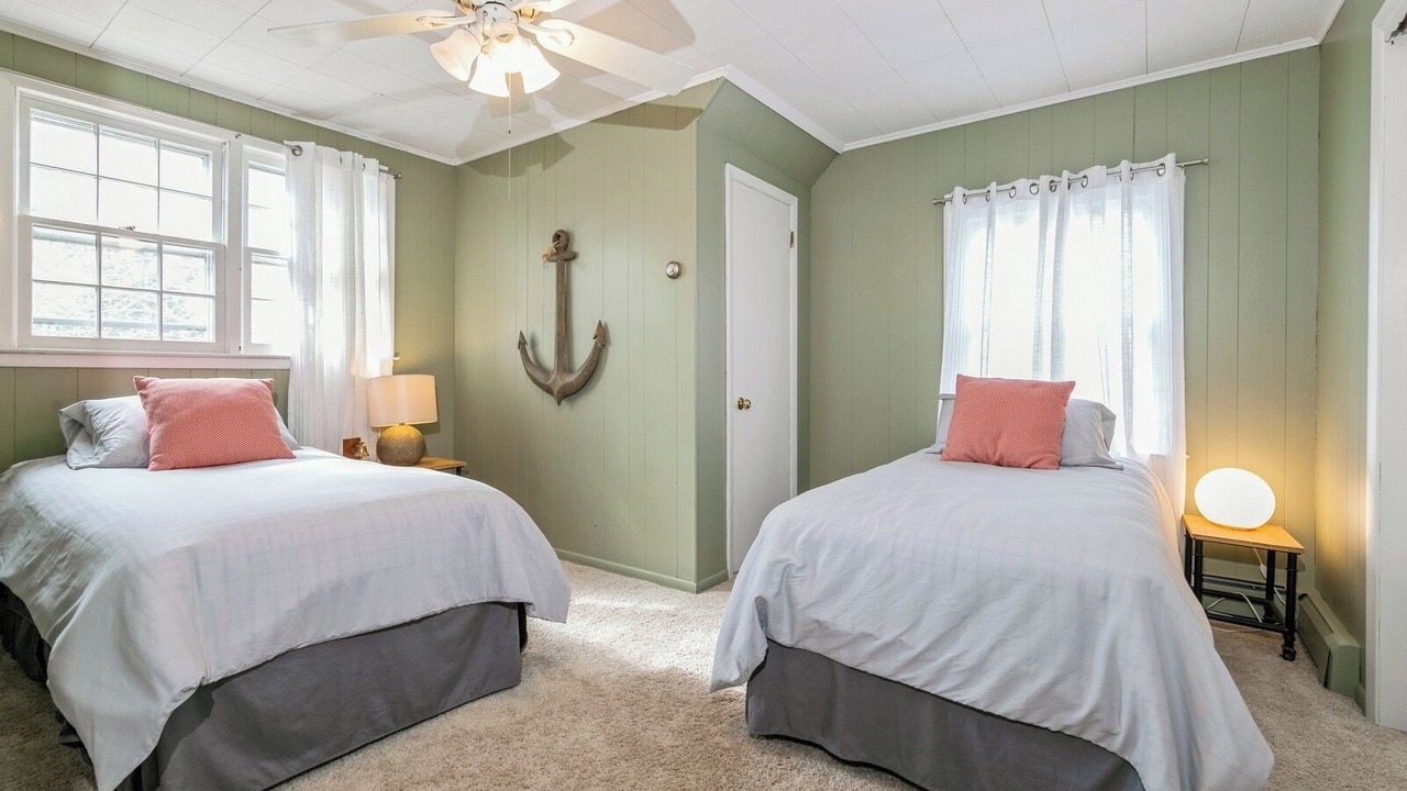 Photo of Bedroom in Greenport
