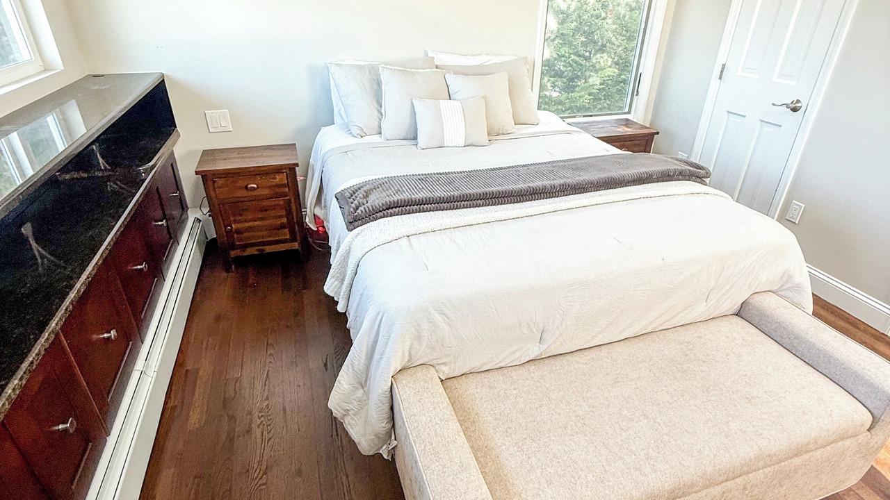 Photo of Bedroom in Massapequa