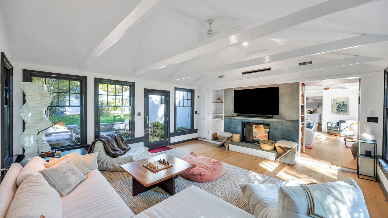 Photo of Bedroom in Shelter Island Heights