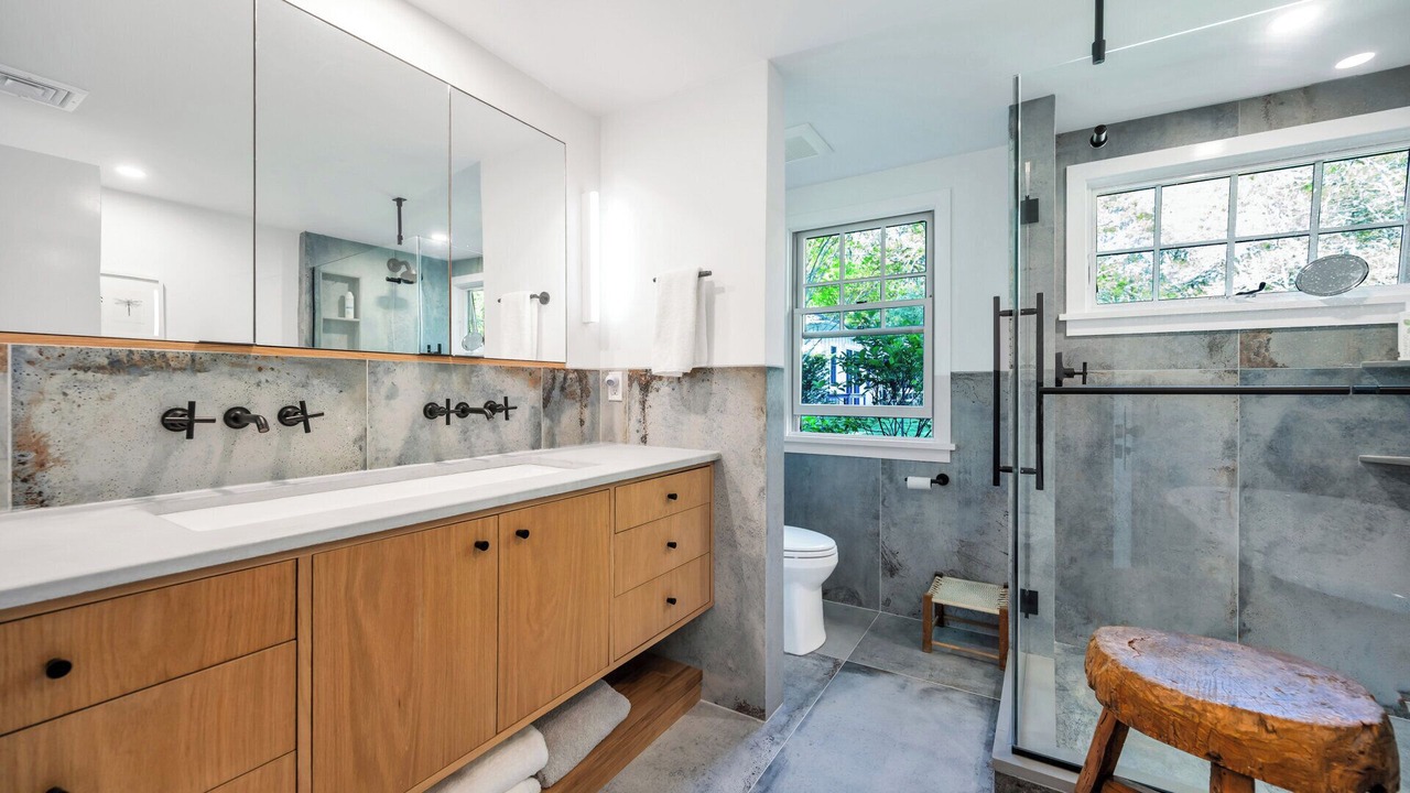 Photo of Bathroom in Shelter Island Heights