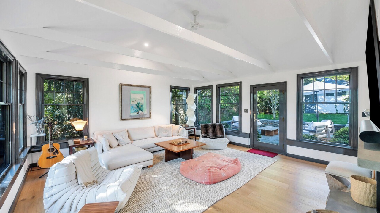 Photo of Livingroom in Shelter Island Heights