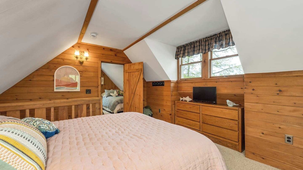 Photo of Bedroom in East Wakefield