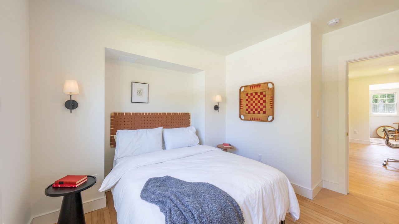 Photo of Bedroom in Bellport