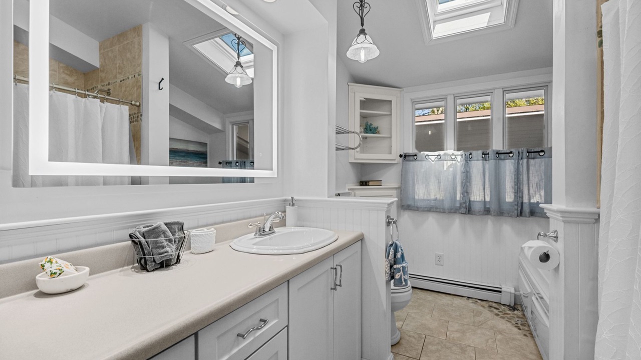 Photo of Bathroom in Sandwich