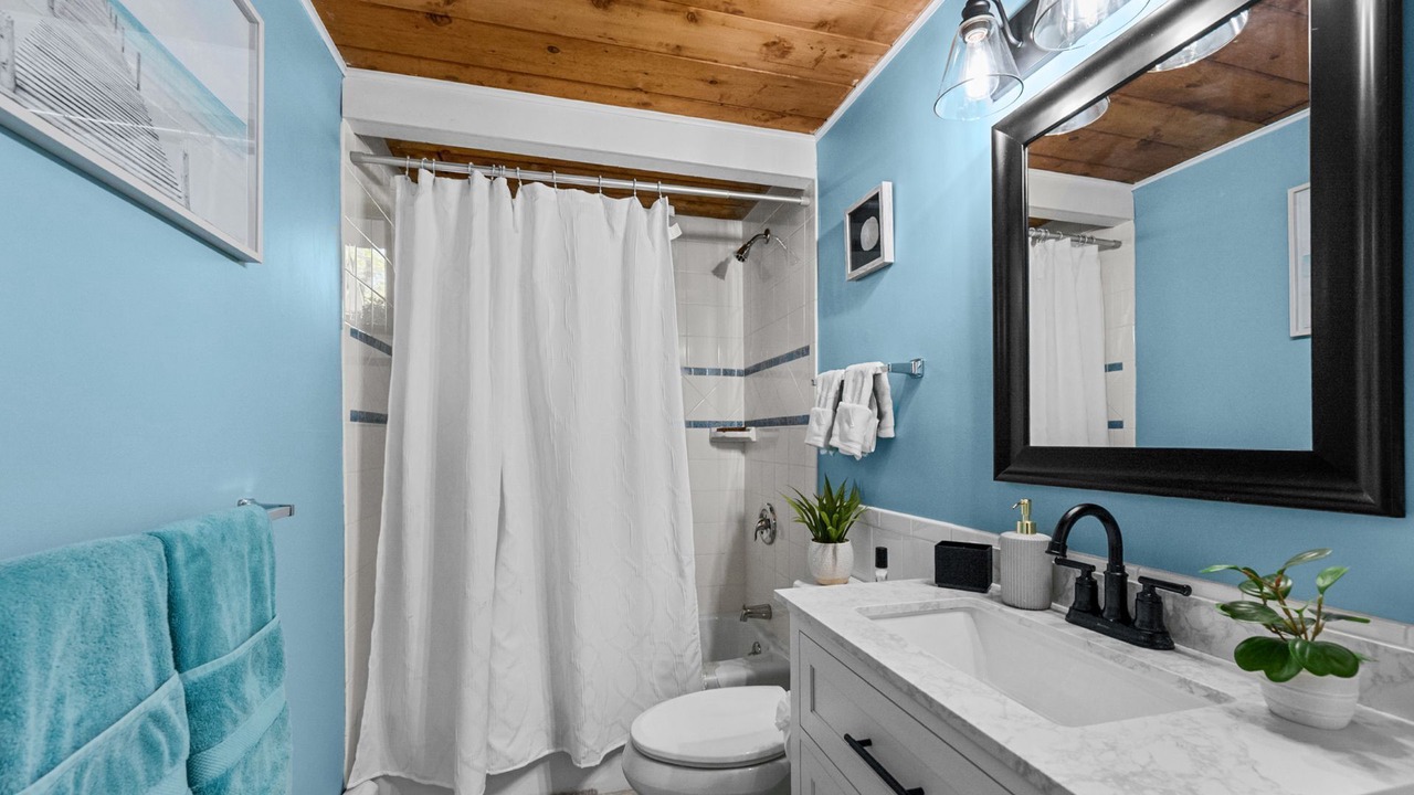 Photo of Bathroom in Sandwich