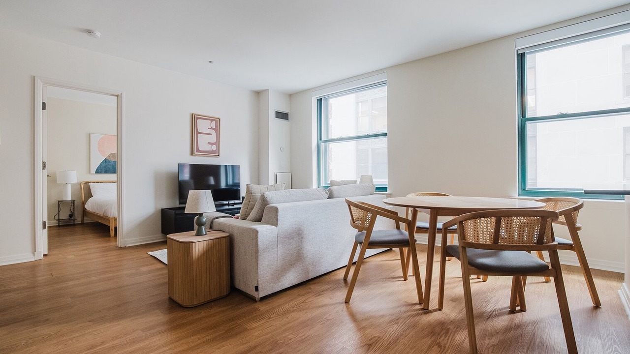 Photo of Livingroom in Downtown Boston