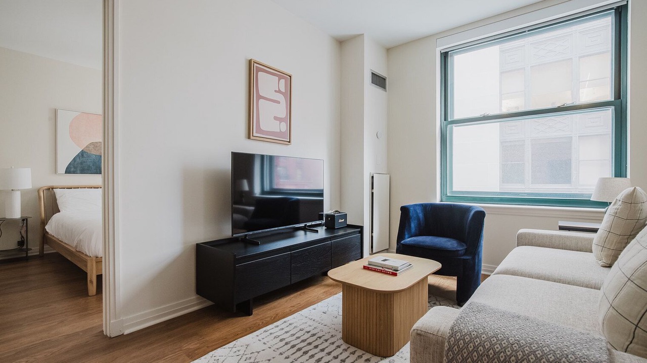 Photo of Livingroom in Downtown Boston