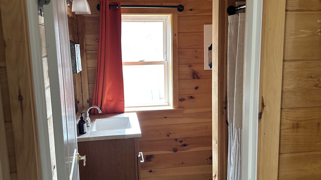 Photo of Bathroom in Auburn