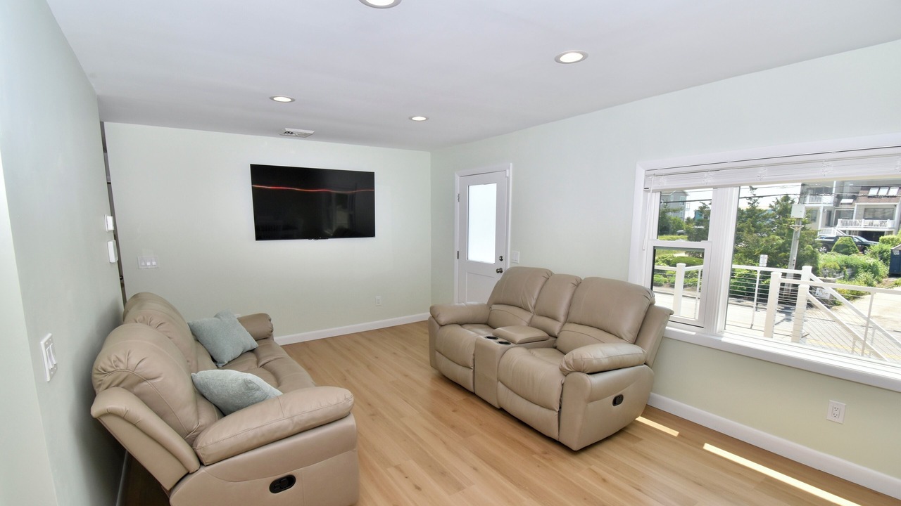 Photo of Livingroom in Westerly