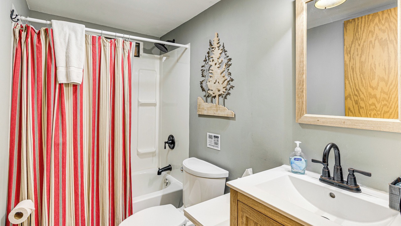 Photo of Bathroom in Albany