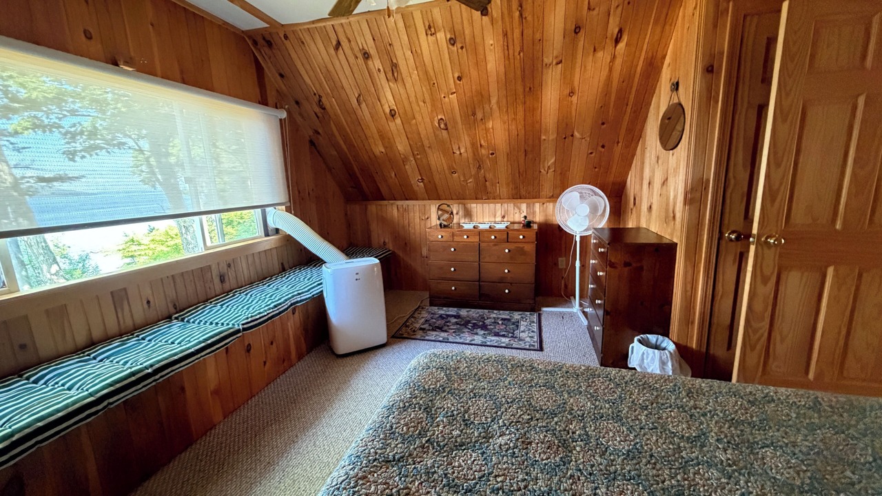 Photo of Bedroom in Barndoor Island