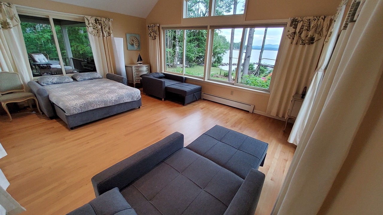 Photo of Bedroom in Moultonborough