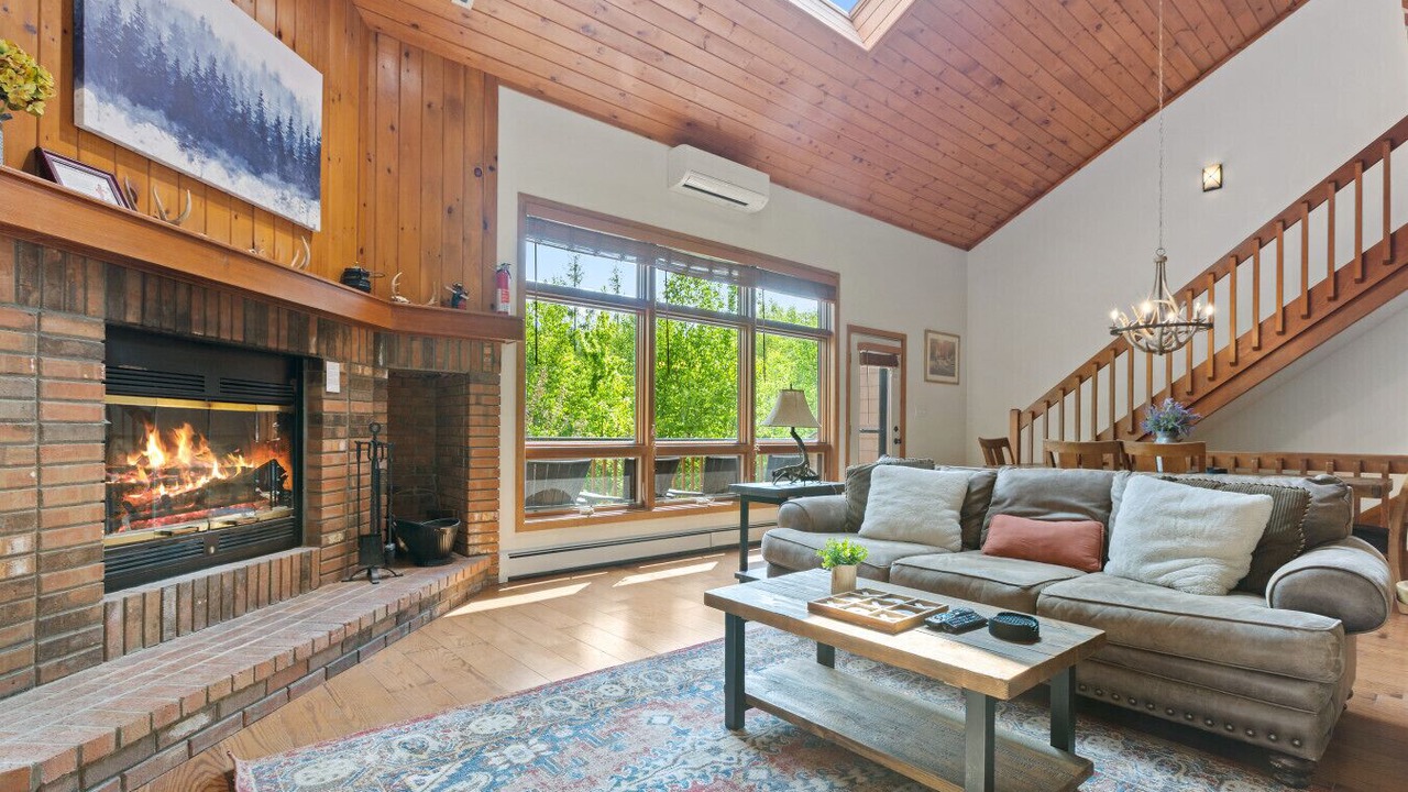 Photo of Livingroom in Carroll