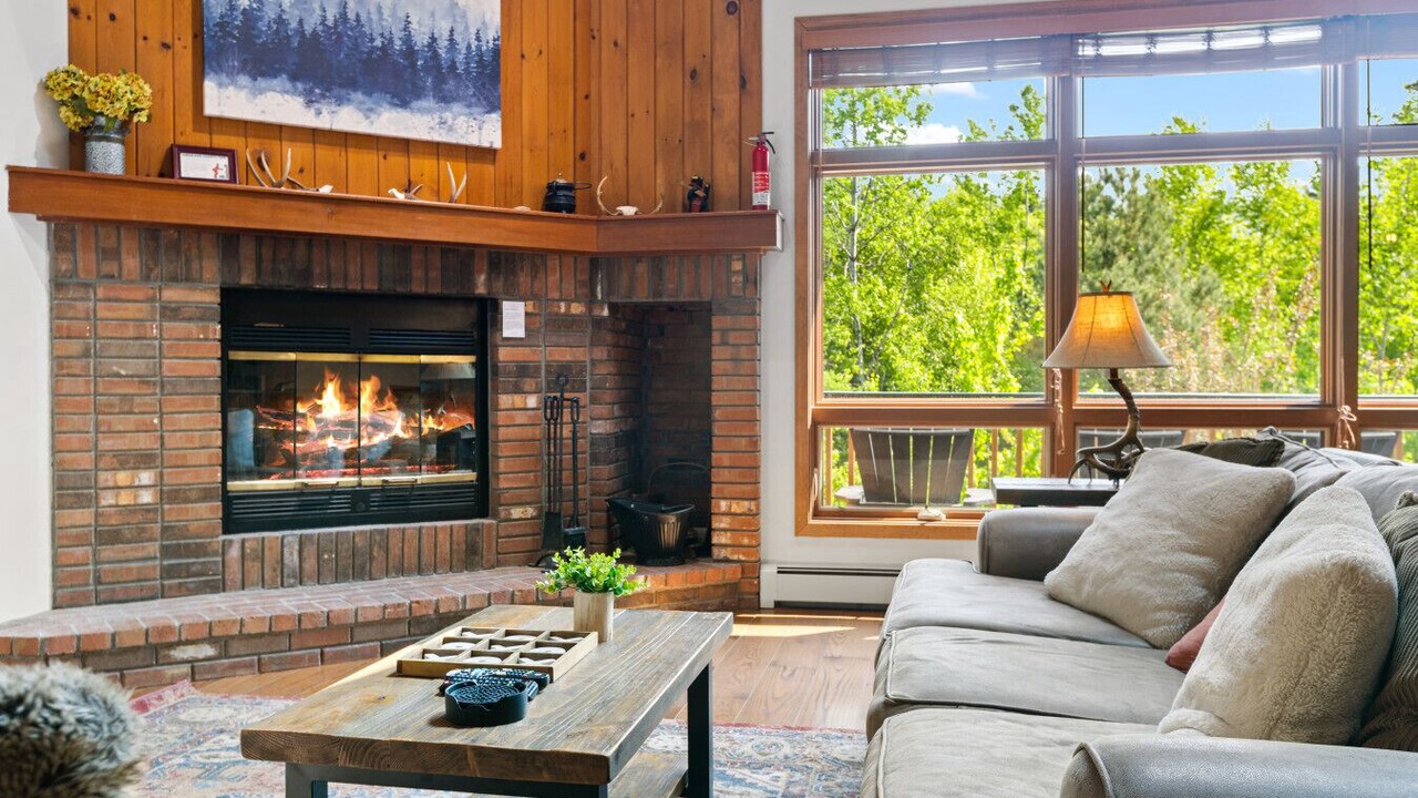Photo of Livingroom in Carroll