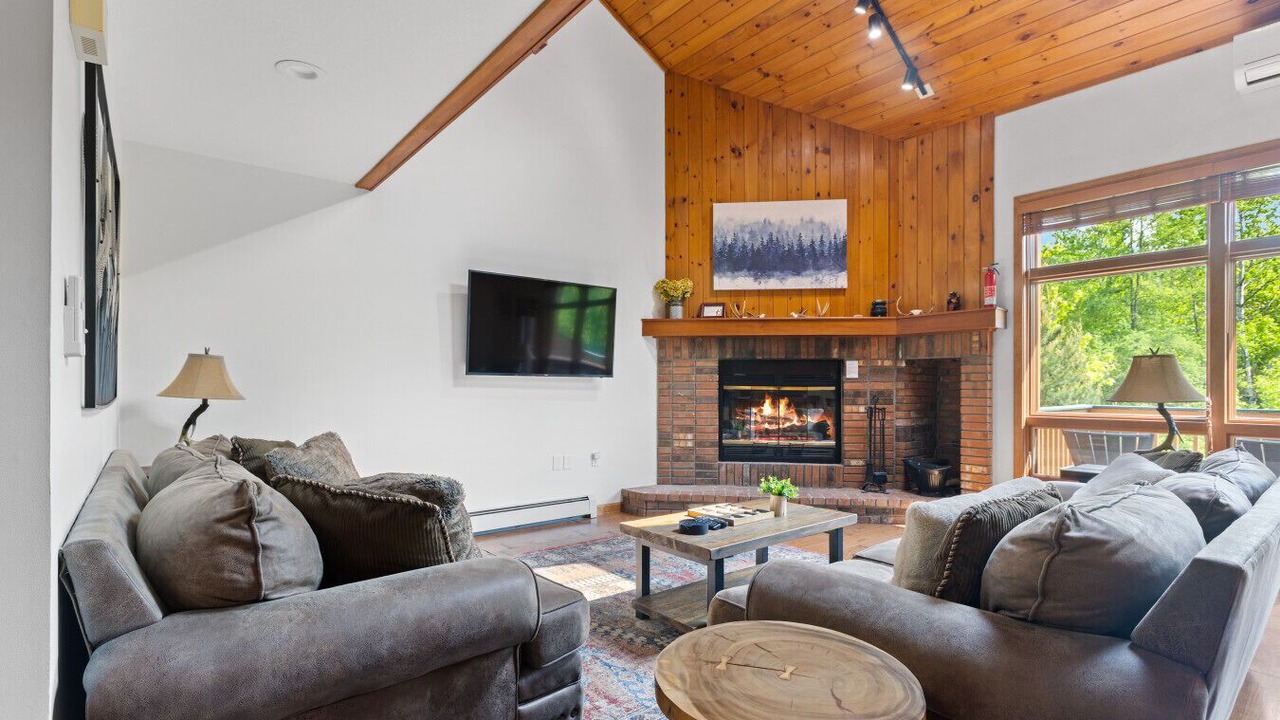 Photo of Livingroom in Carroll