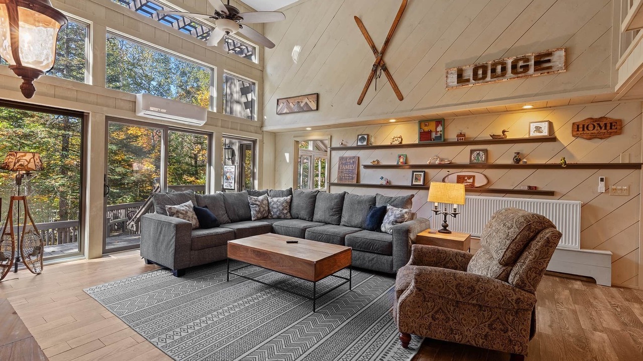 Photo of Livingroom in West Dover