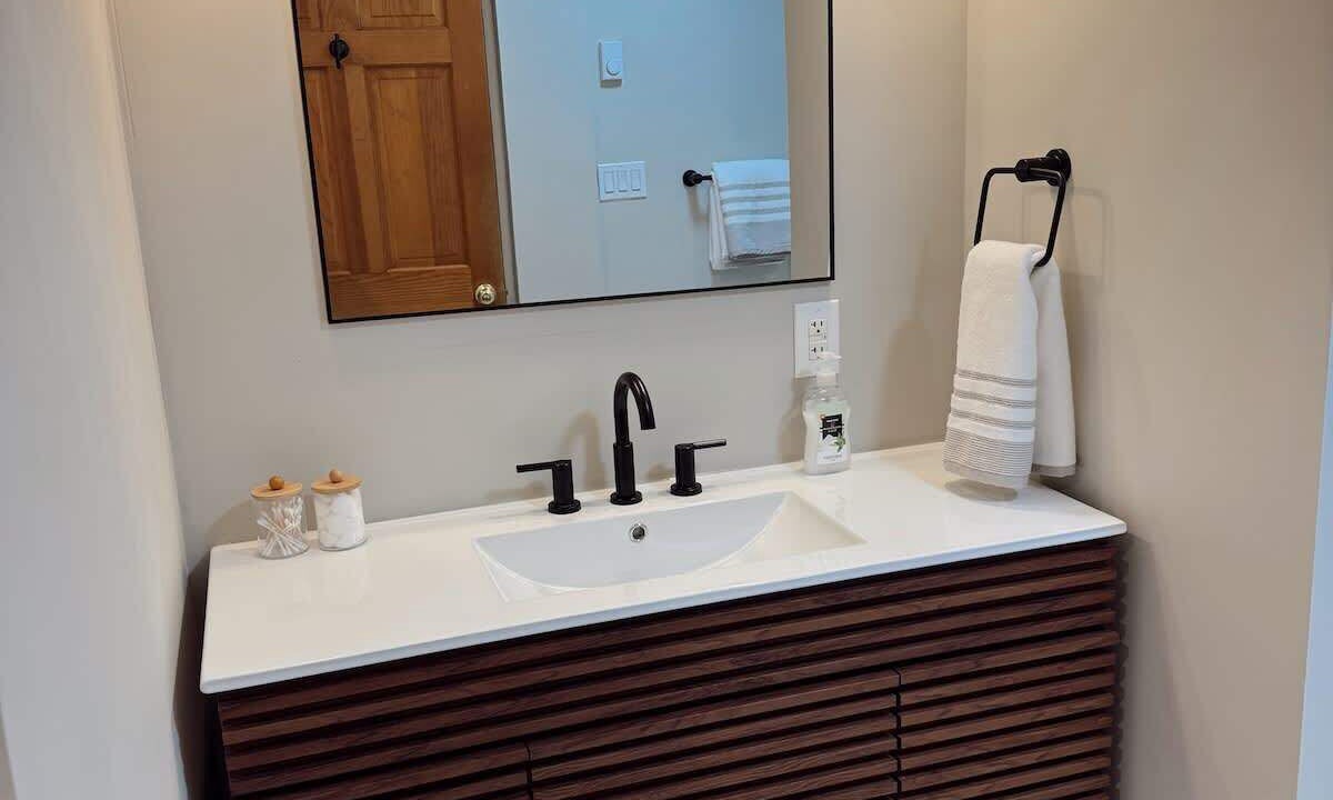 Photo of Bathroom in Lanesville