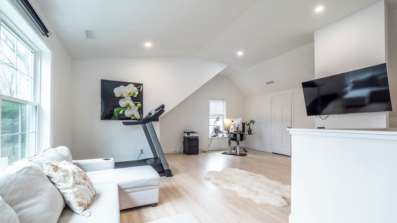 Photo of Livingroom in Westport