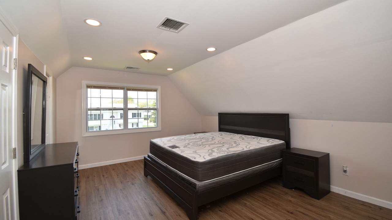 Photo of Bedroom in Eastward Look