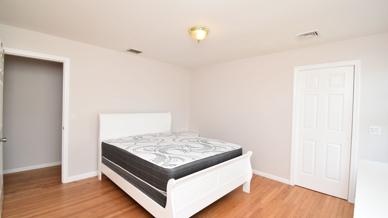 Photo of Bedroom in Eastward Look