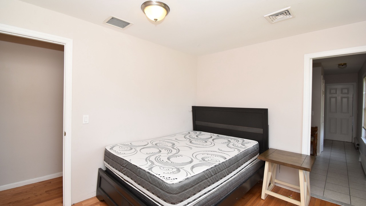 Photo of Bedroom in Eastward Look