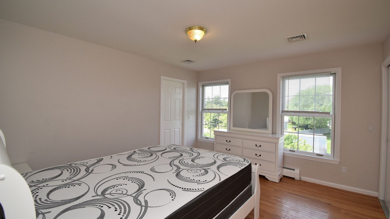 Photo of Bedroom in Eastward Look