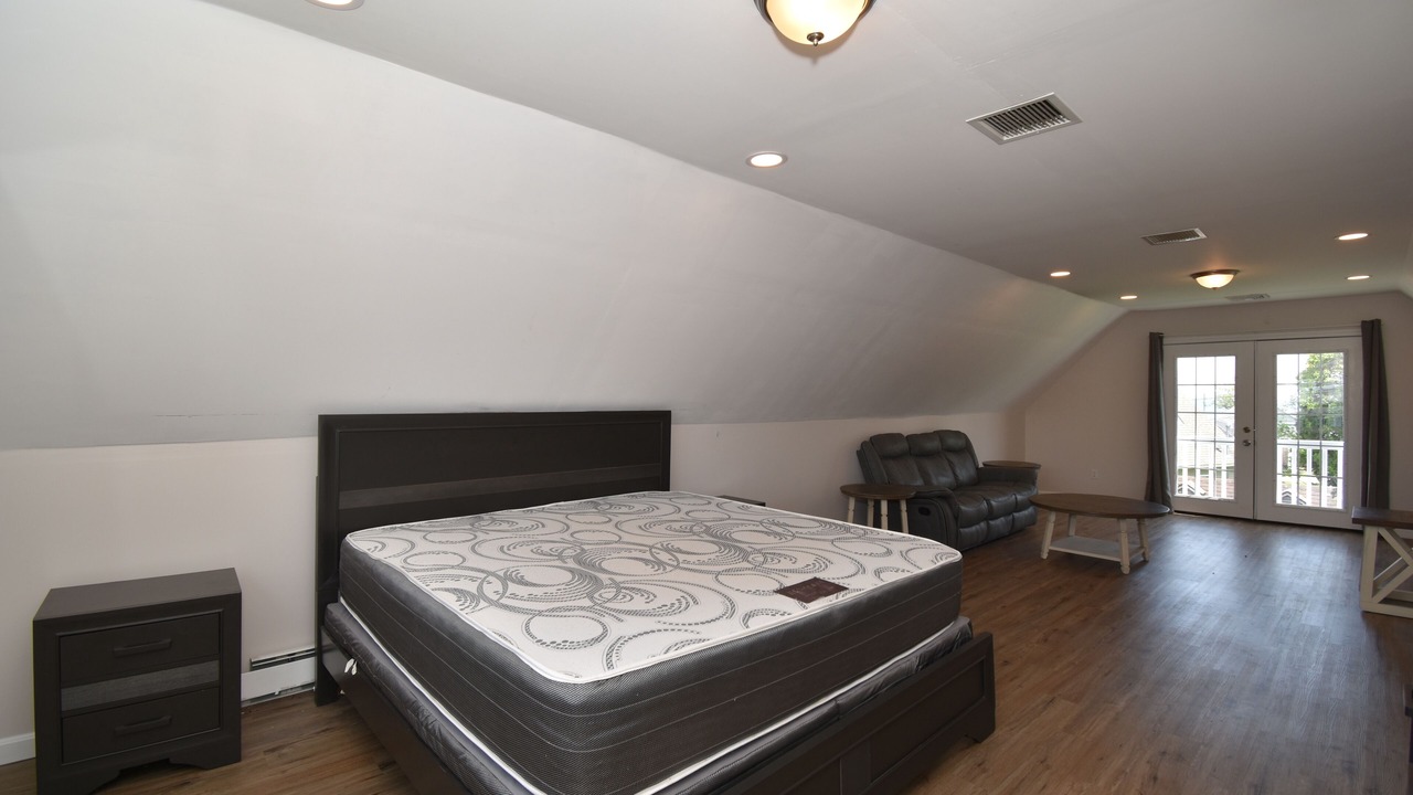 Photo of Bedroom in Eastward Look