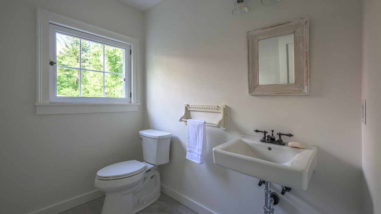Photo of Bathroom in Hillsdale