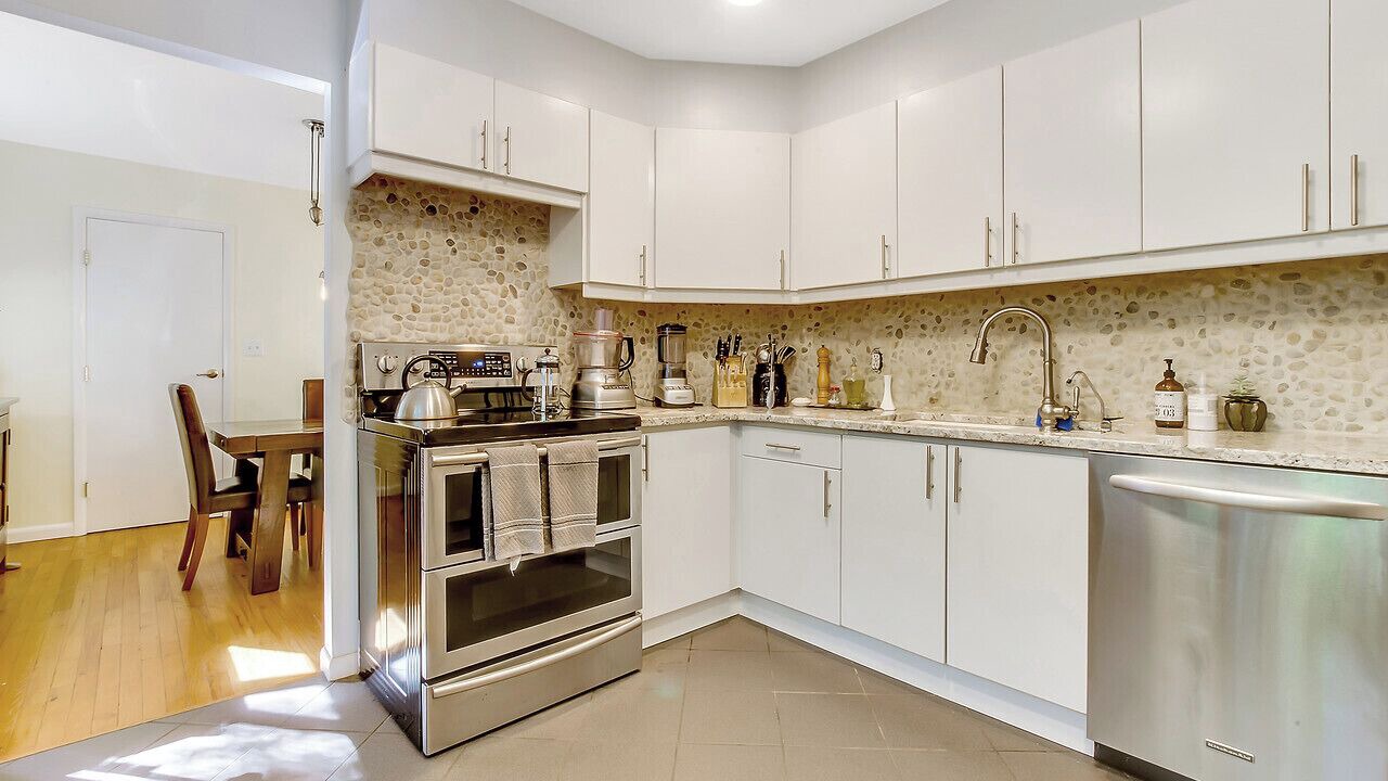 Photo of Kitchen in Hay Beach