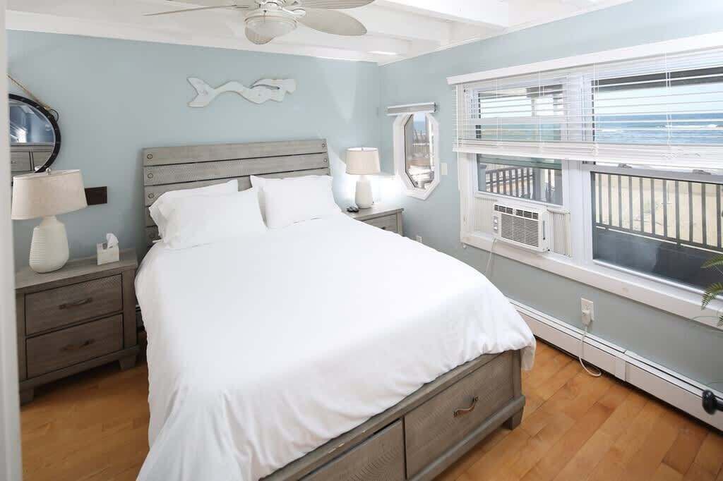 Photo of Bedroom in Minot