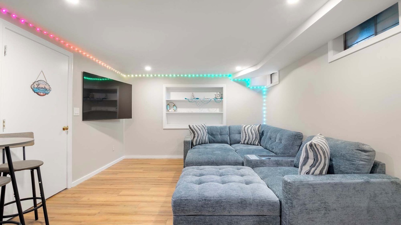 Photo of Livingroom in Hyannis