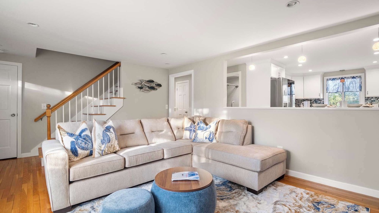 Photo of Livingroom in Hyannis