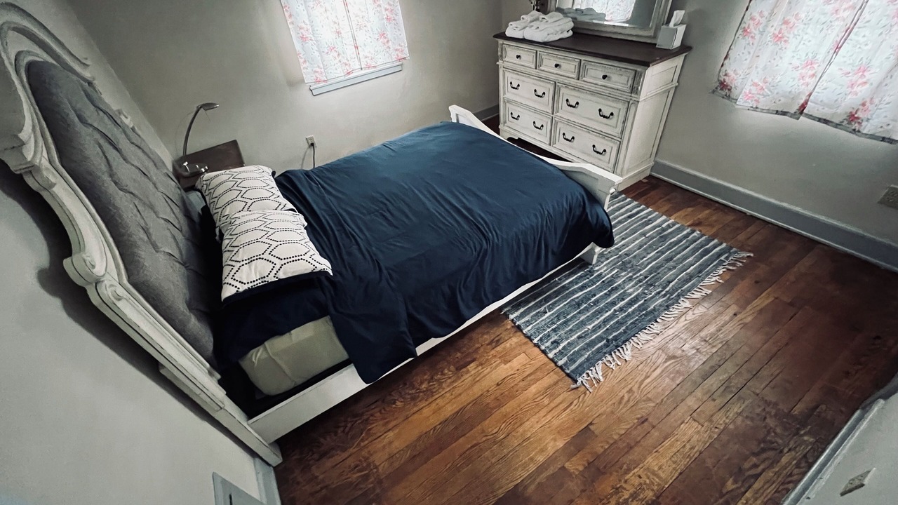 Photo of Bedroom in Bath