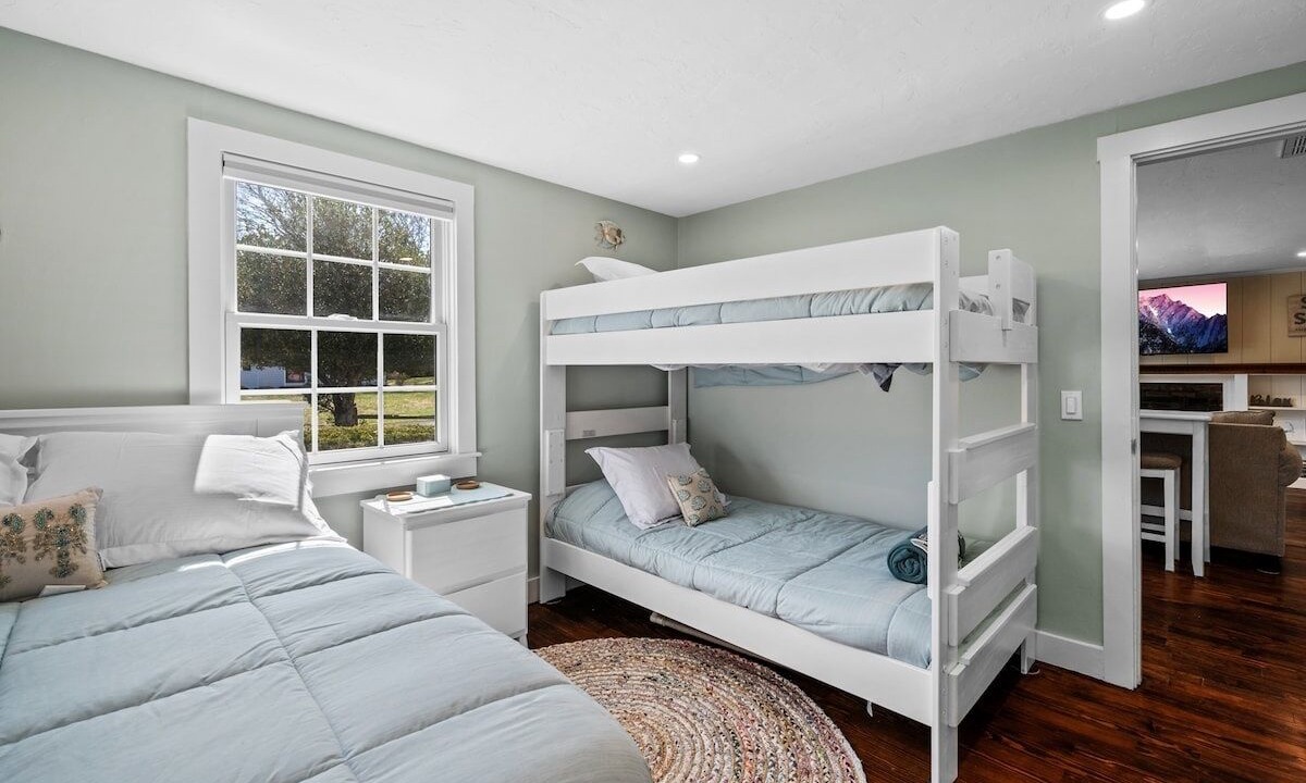 Photo of Bedroom in West Yarmouth