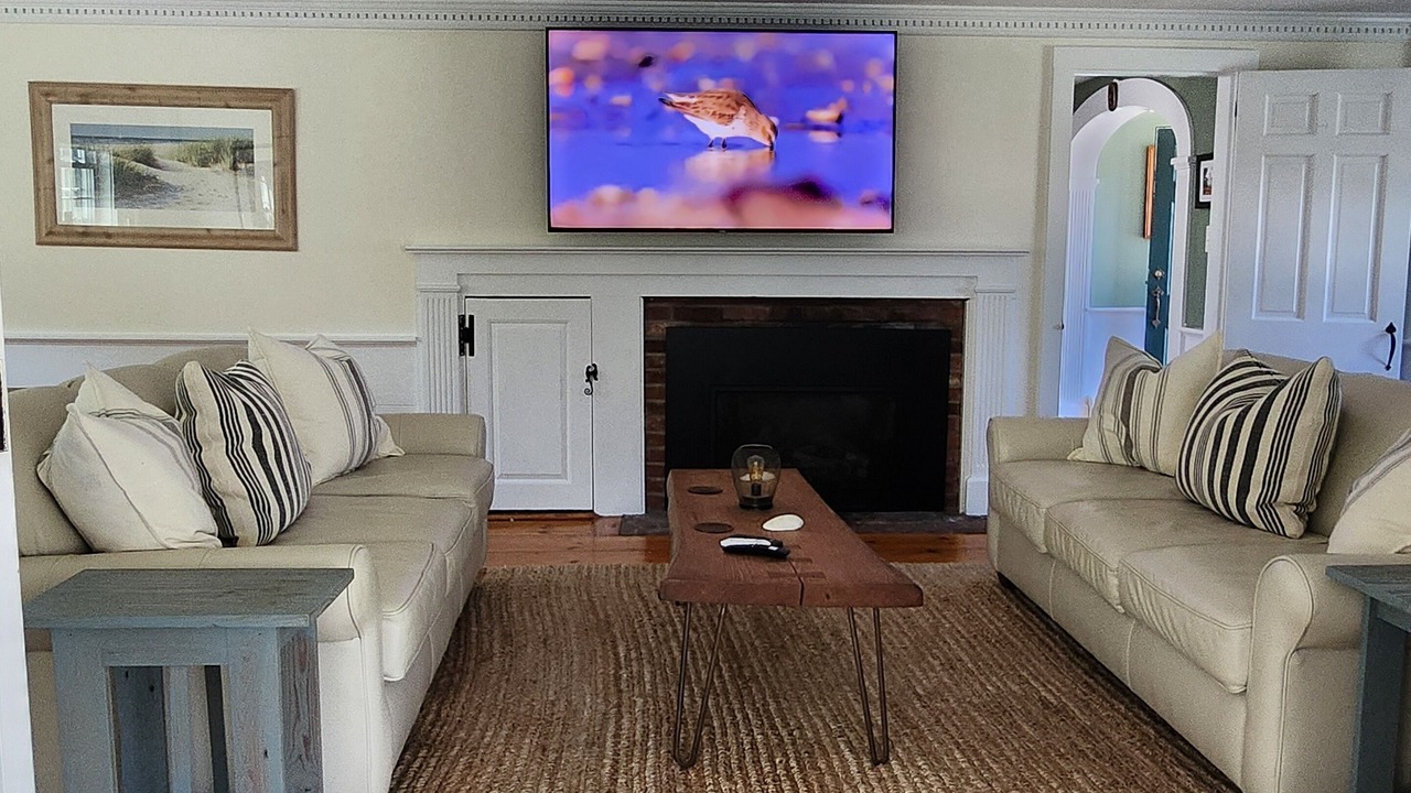 Photo of Livingroom in South Yarmouth