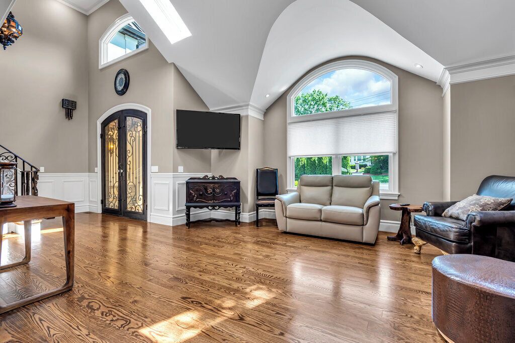Photo of Livingroom in Toms River
