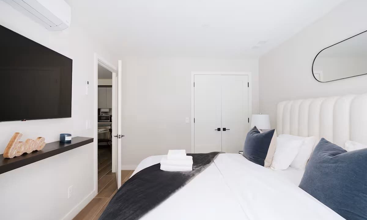 Photo of Bedroom in Central Park South