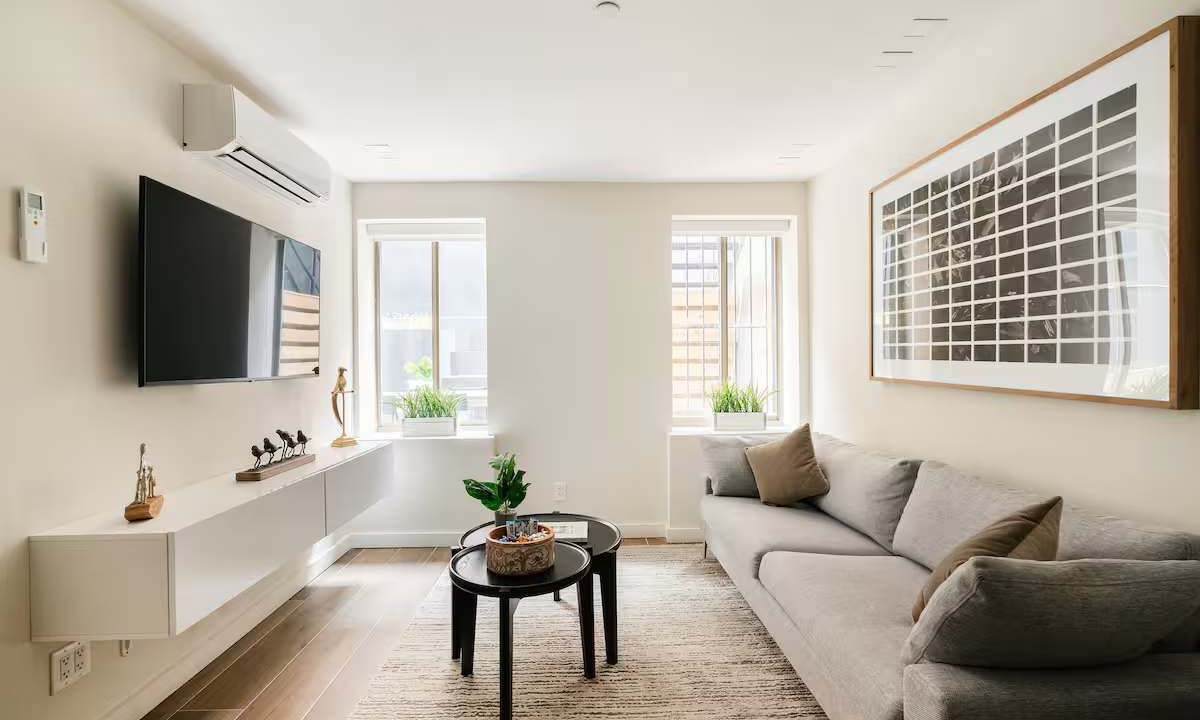 Photo of Livingroom in Central Park South