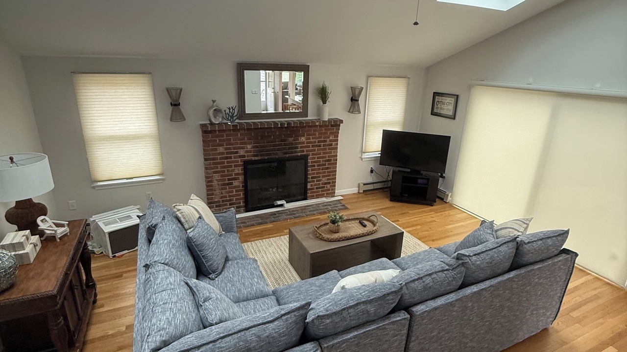 Photo of Livingroom in West Tisbury