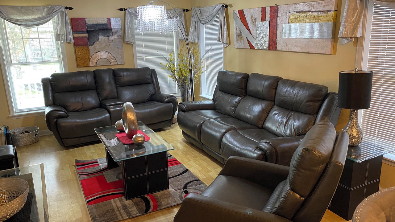 Photo of Livingroom in New Haven