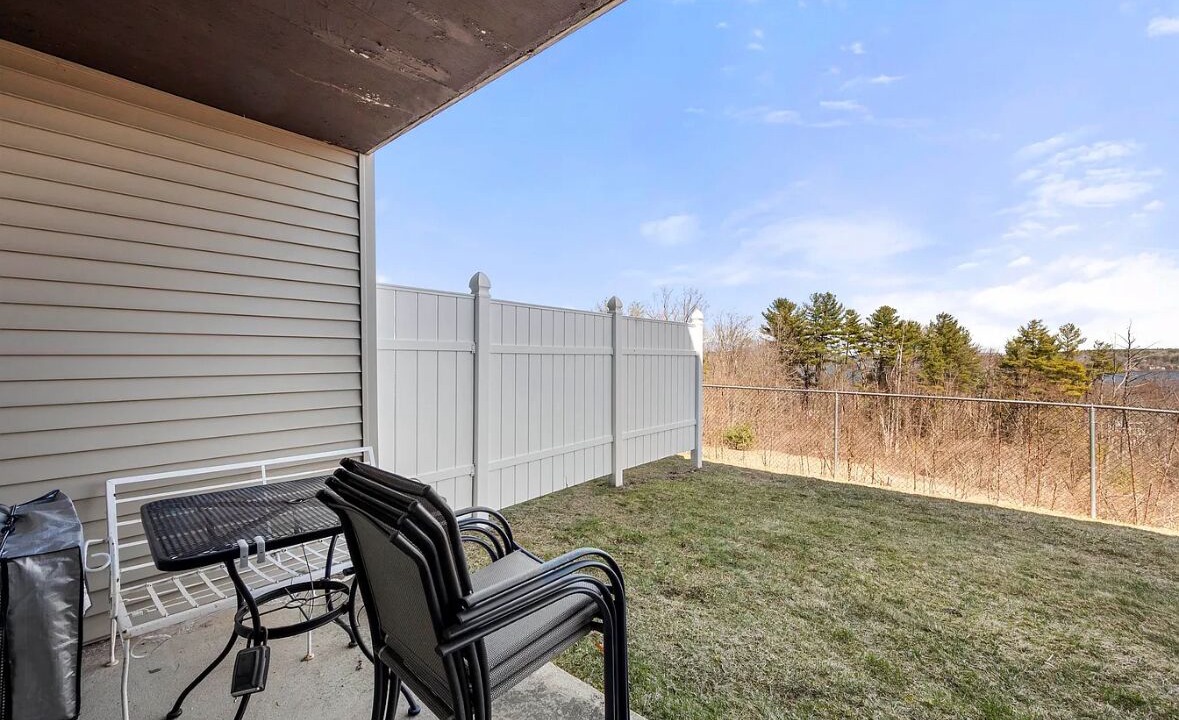 Photo of Patio Balcony in Weirs Beach