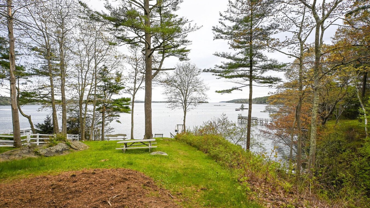 Photo of Others in Bayville