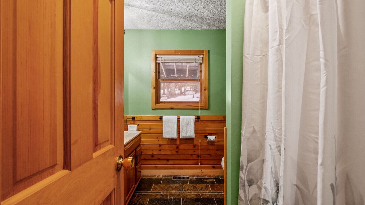 Photo of Bathroom in Wardsboro