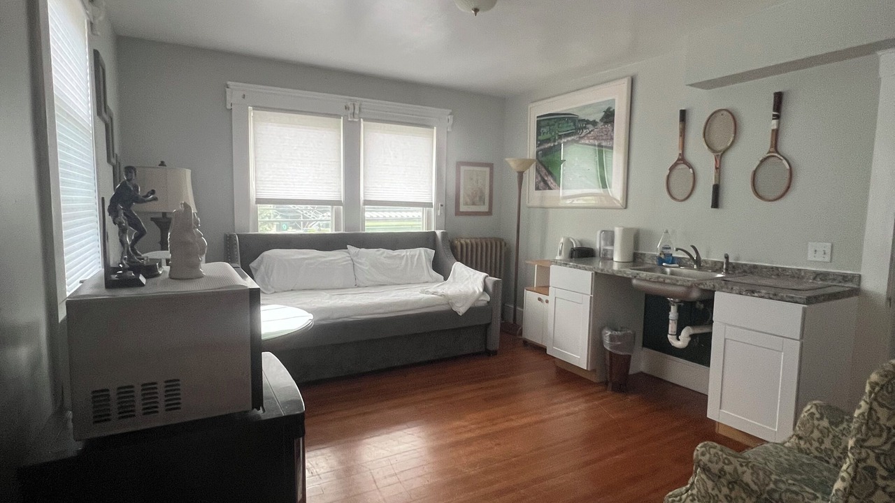 Photo of Bedroom in Cliff Walk
