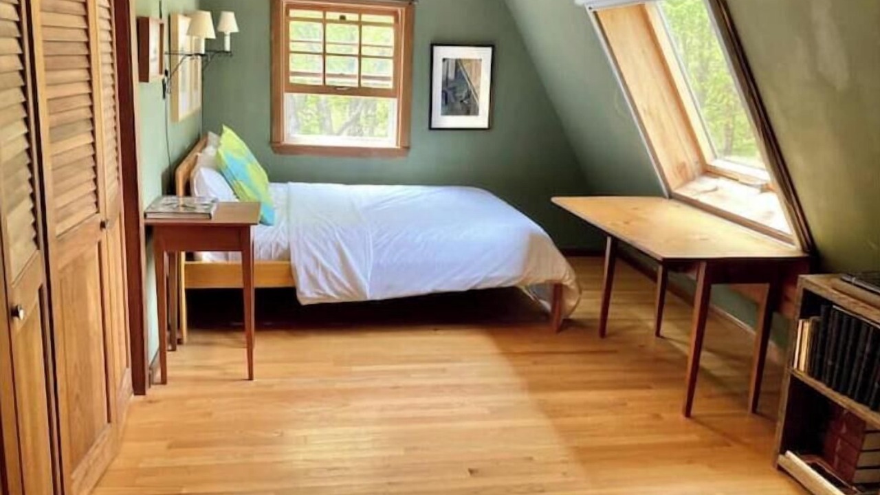 Photo of Bedroom in Wolfeboro